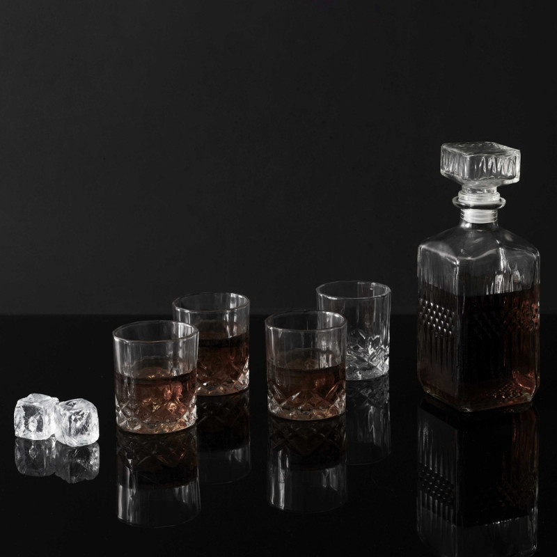 Coffret à whisky : 4 verres et carafe en verre